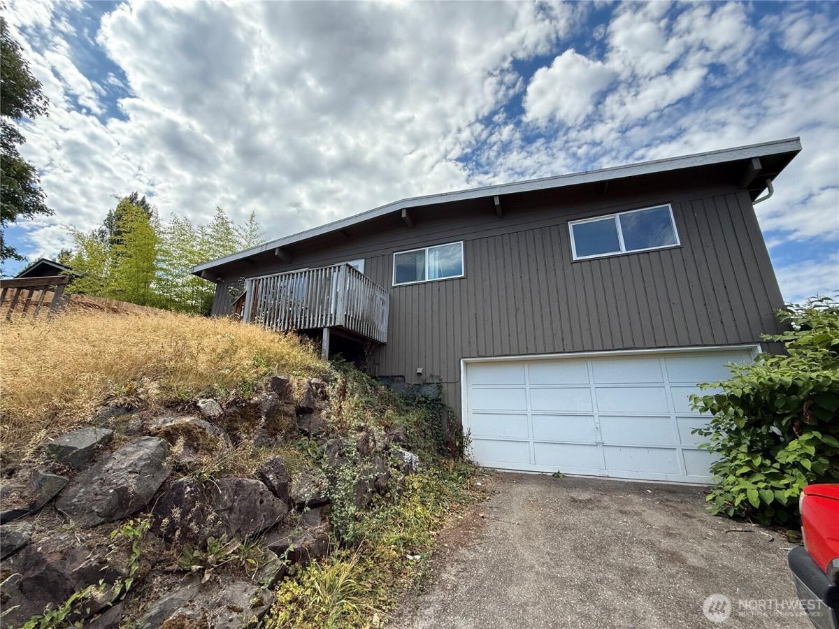 MLS #NWM2423328 image #0