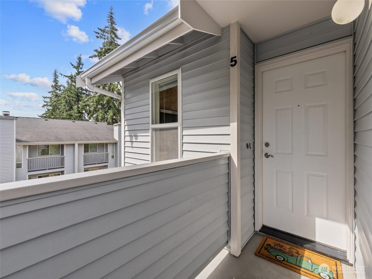 MLS #NWM2423557 image #0