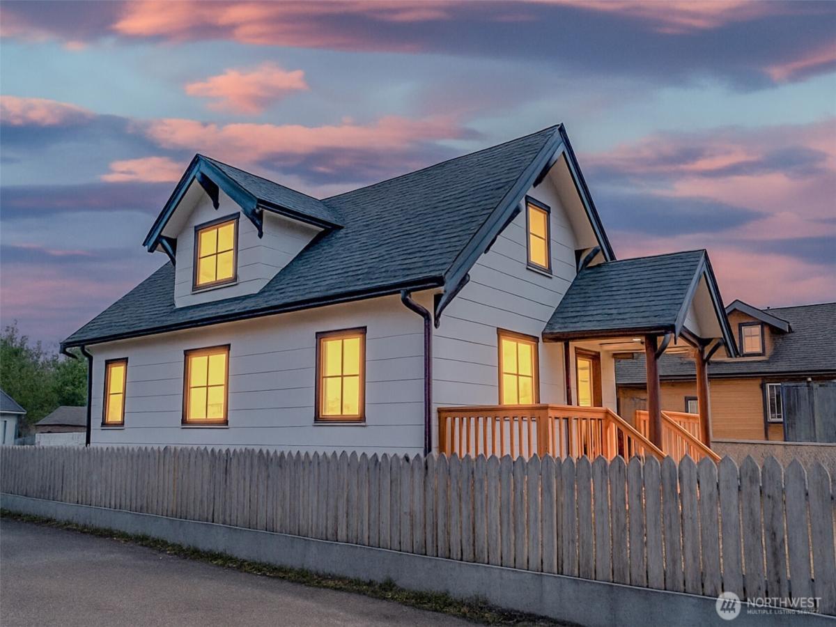 MLS #NWM2423597 image #0