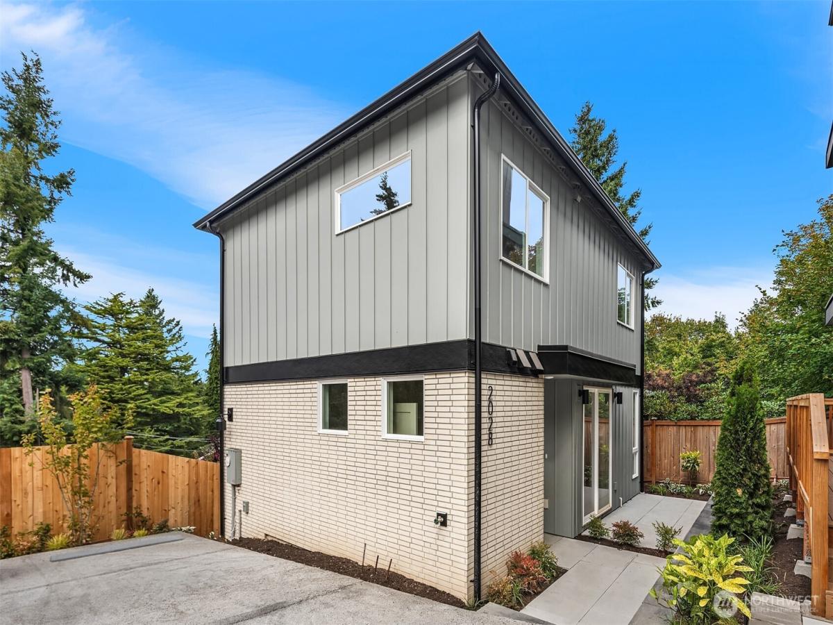 MLS #NWM2423634 image #0