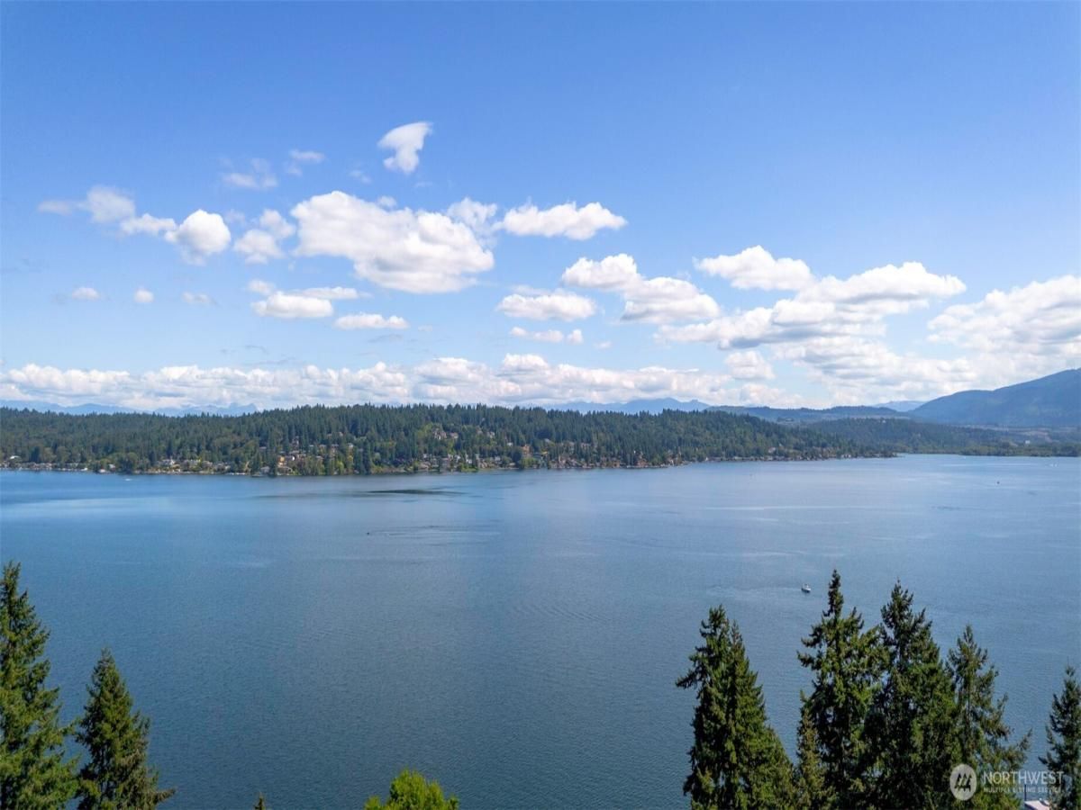 MLS #NWM2423638 image #0