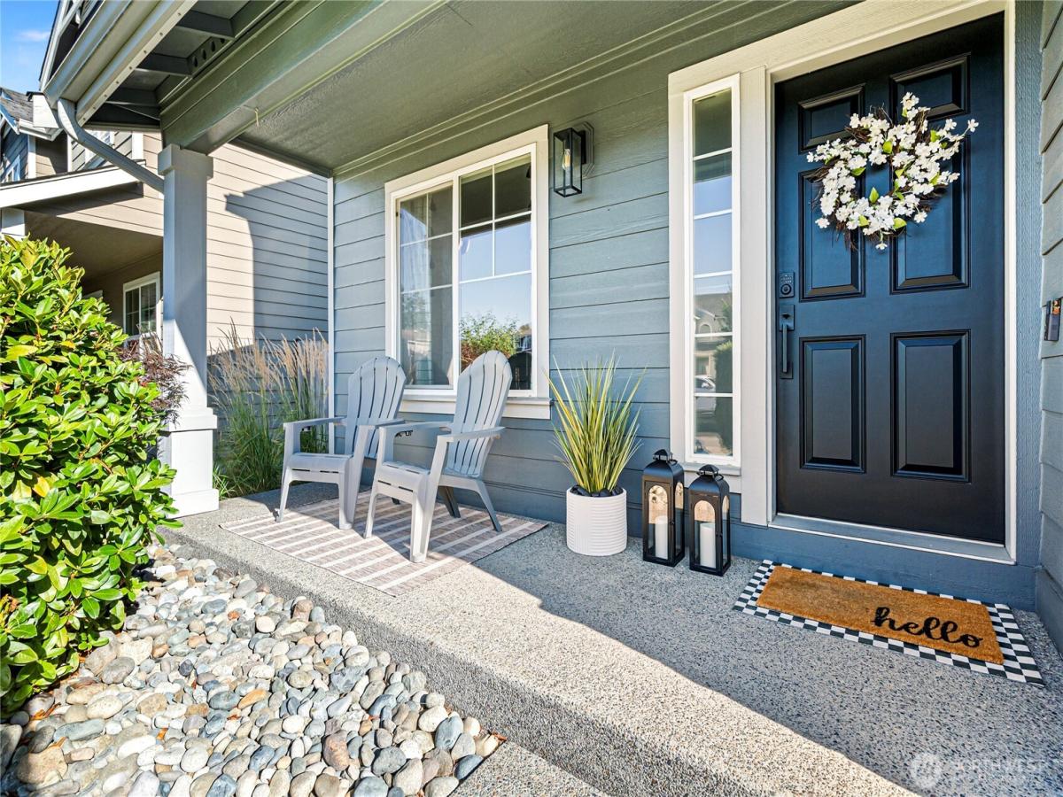 MLS #NWM2423905 image #0