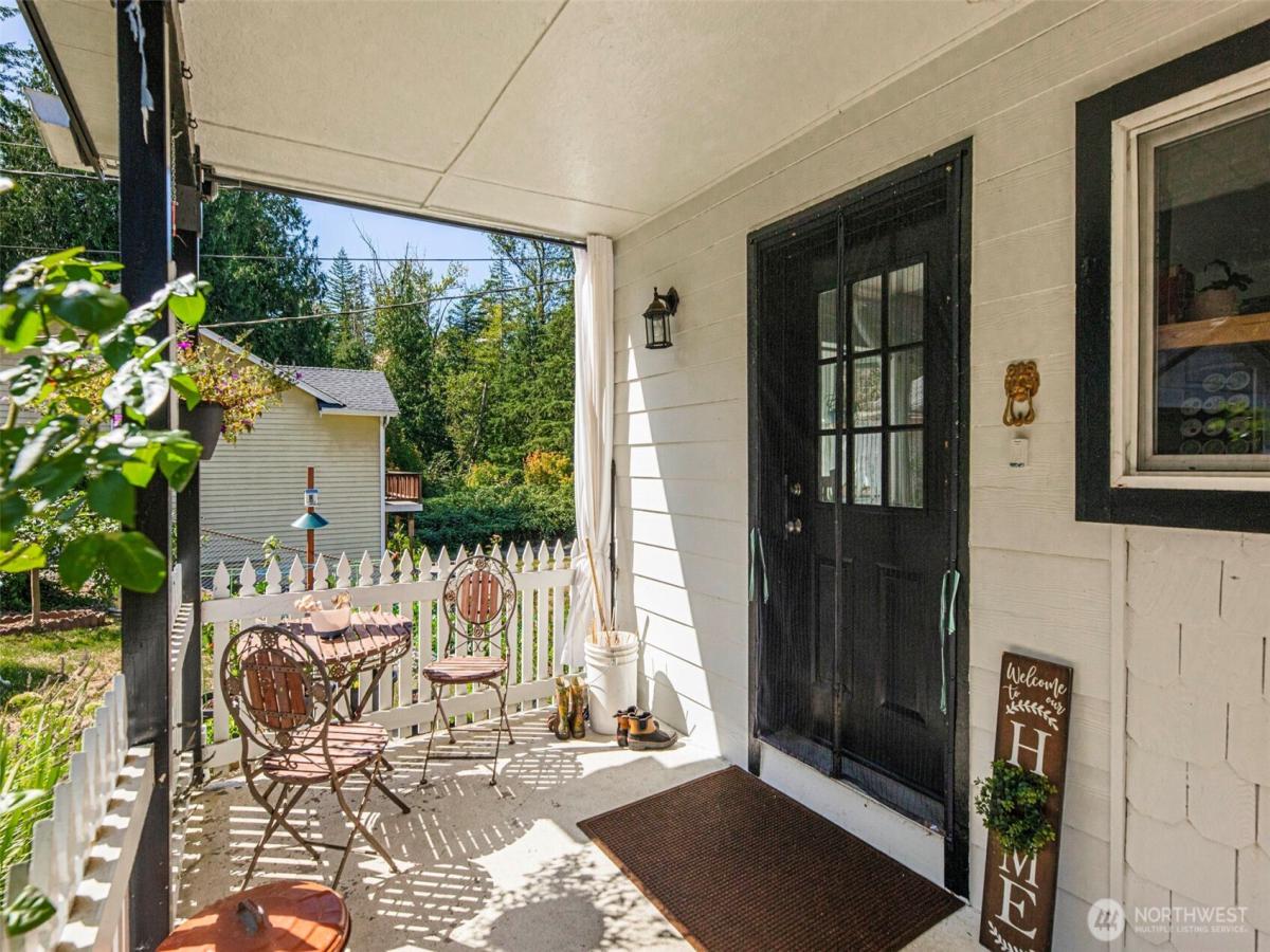 MLS #NWM2423952 image #0