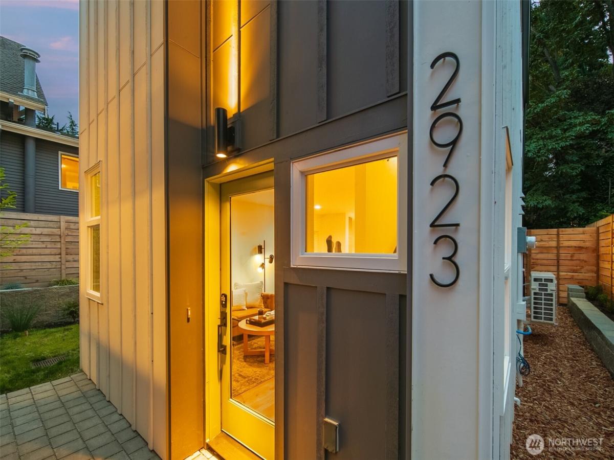 MLS #NWM2424102 image #0