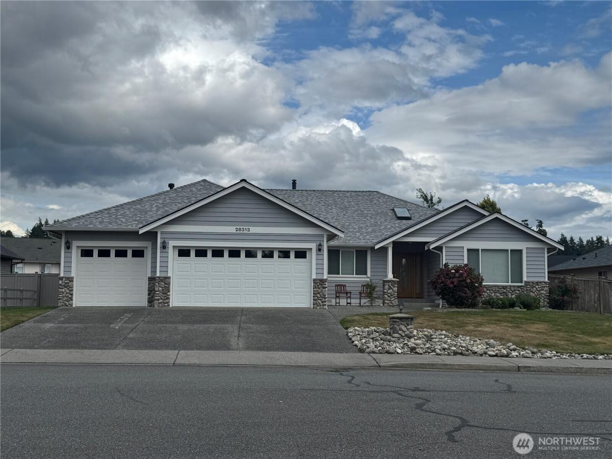 MLS #NWM2424173 image #0