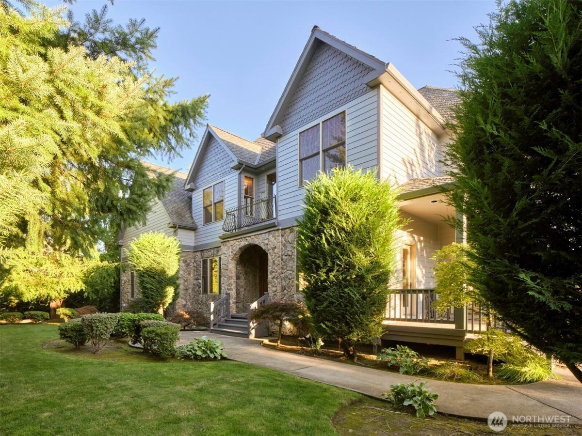 MLS #NWM2424309 image #0