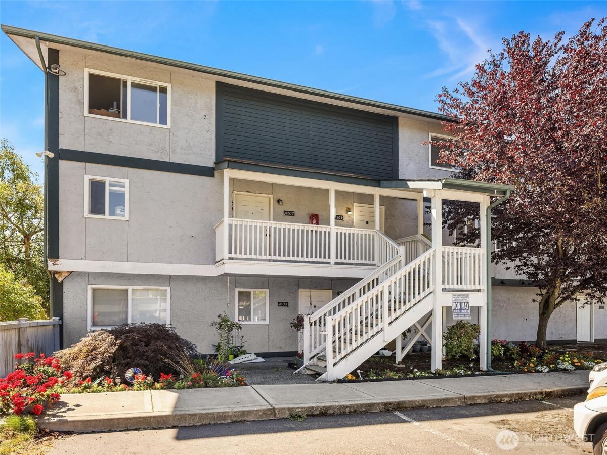 MLS #NWM2424414 image #0