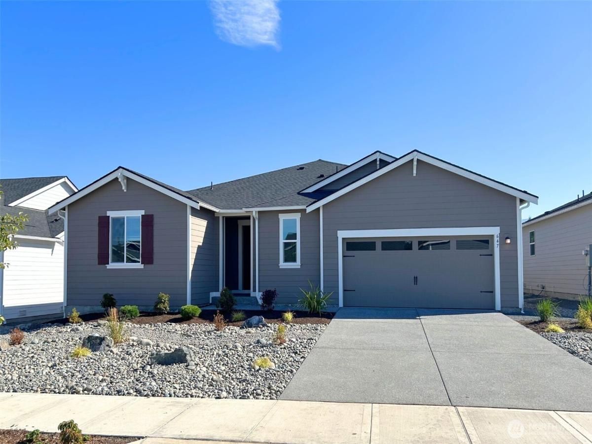 MLS #NWM2424709 image #0