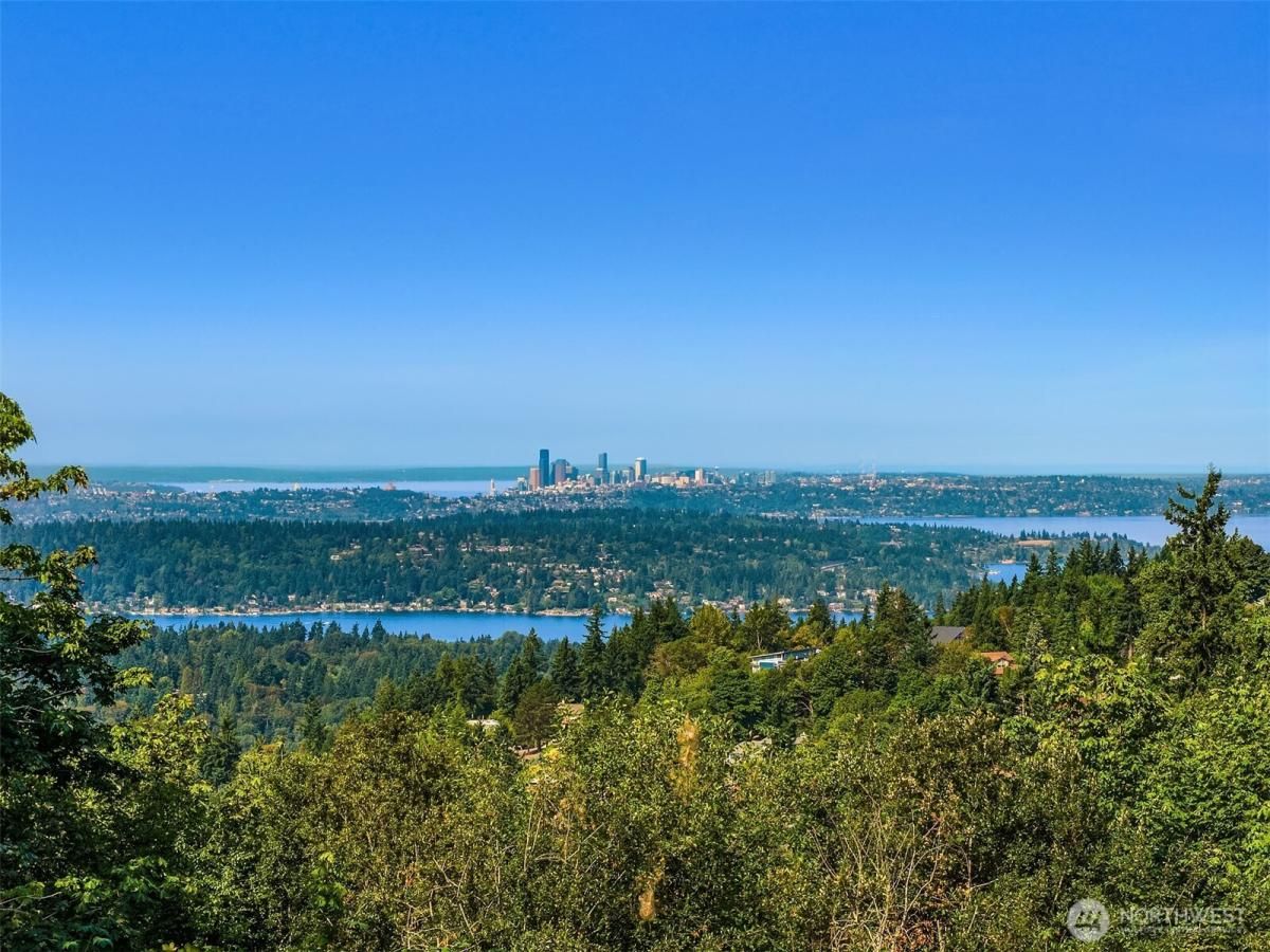 MLS #NWM2424794 image #0