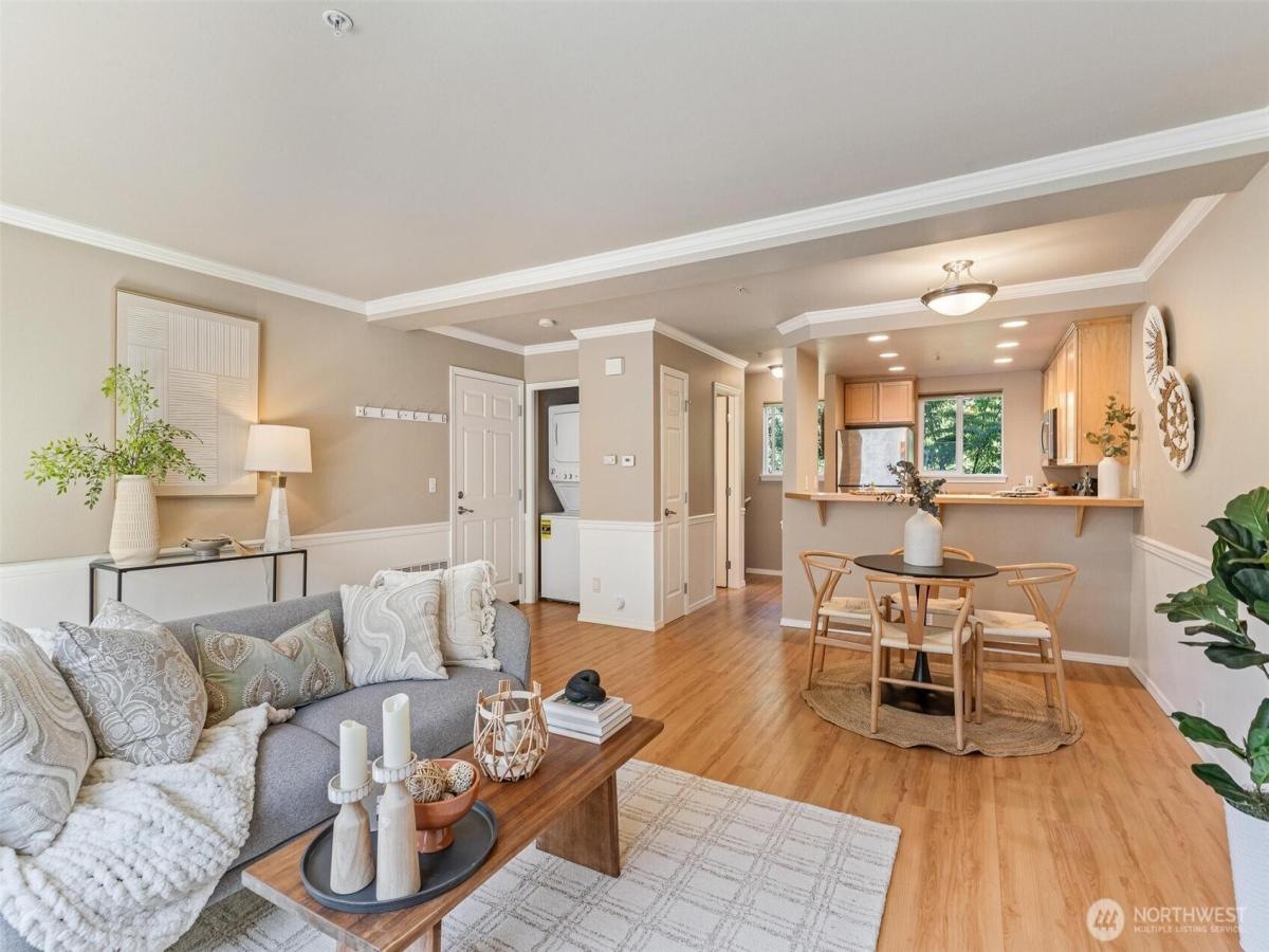 MLS #NWM2424944 image #0