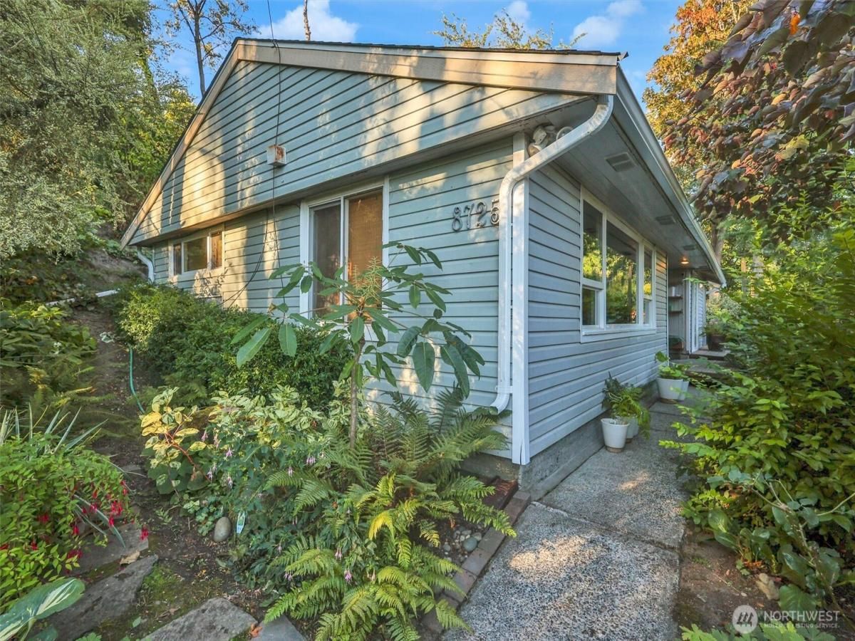 MLS #NWM2425258 image #0