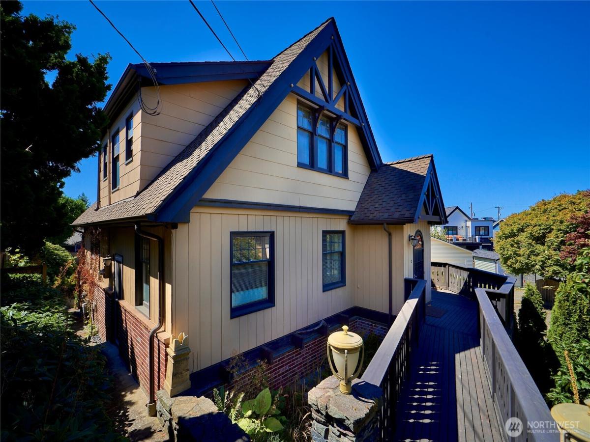 MLS #NWM2425573 image #0