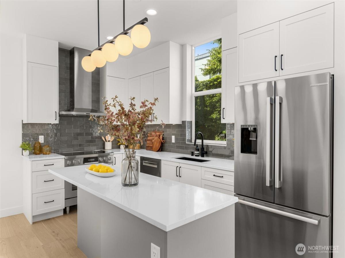 MLS #NWM2425657 image #0