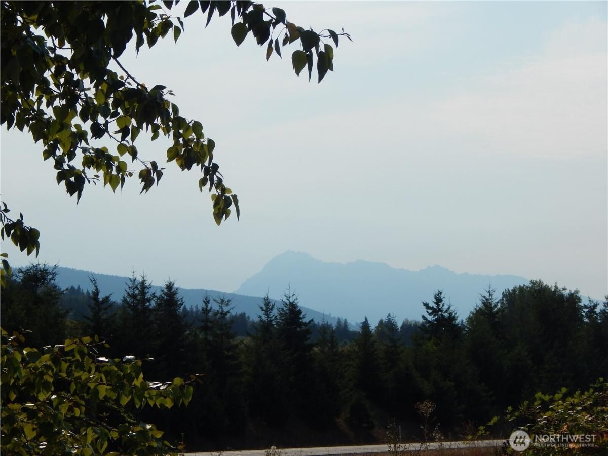 MLS #NWM2426100 image #0