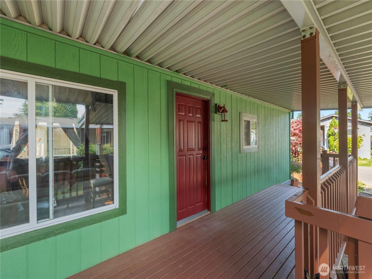 MLS #NWM2426245 image #0