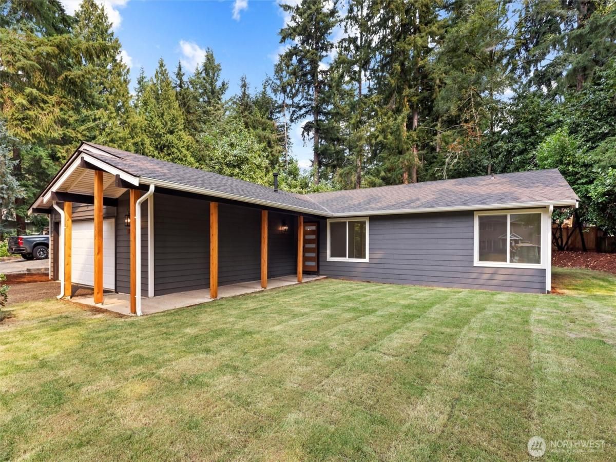 MLS #NWM2426342 image #0