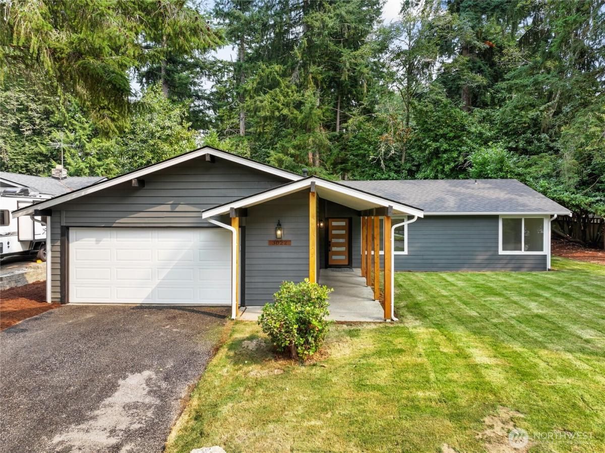 MLS #NWM2426342 image #0