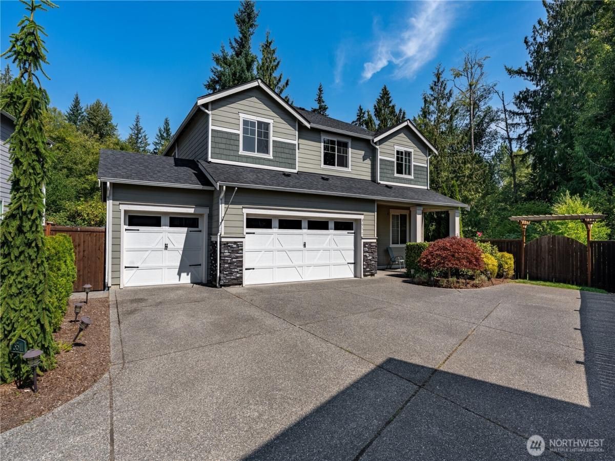 MLS #NWM2426382 image #0