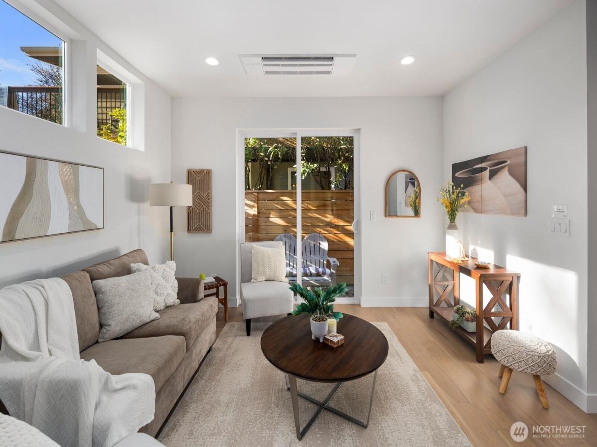 MLS #NWM2426547 image #0