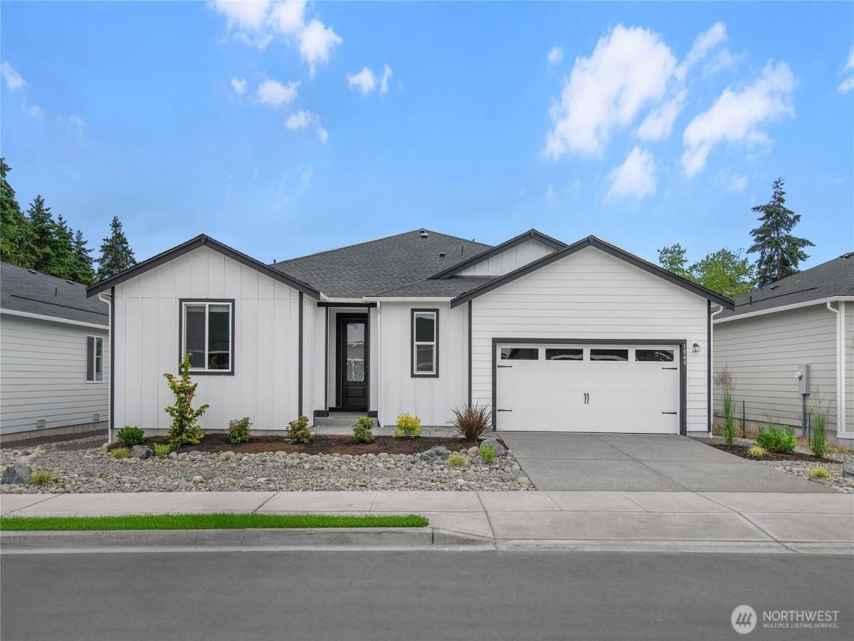 MLS #NWM2426572 image #0