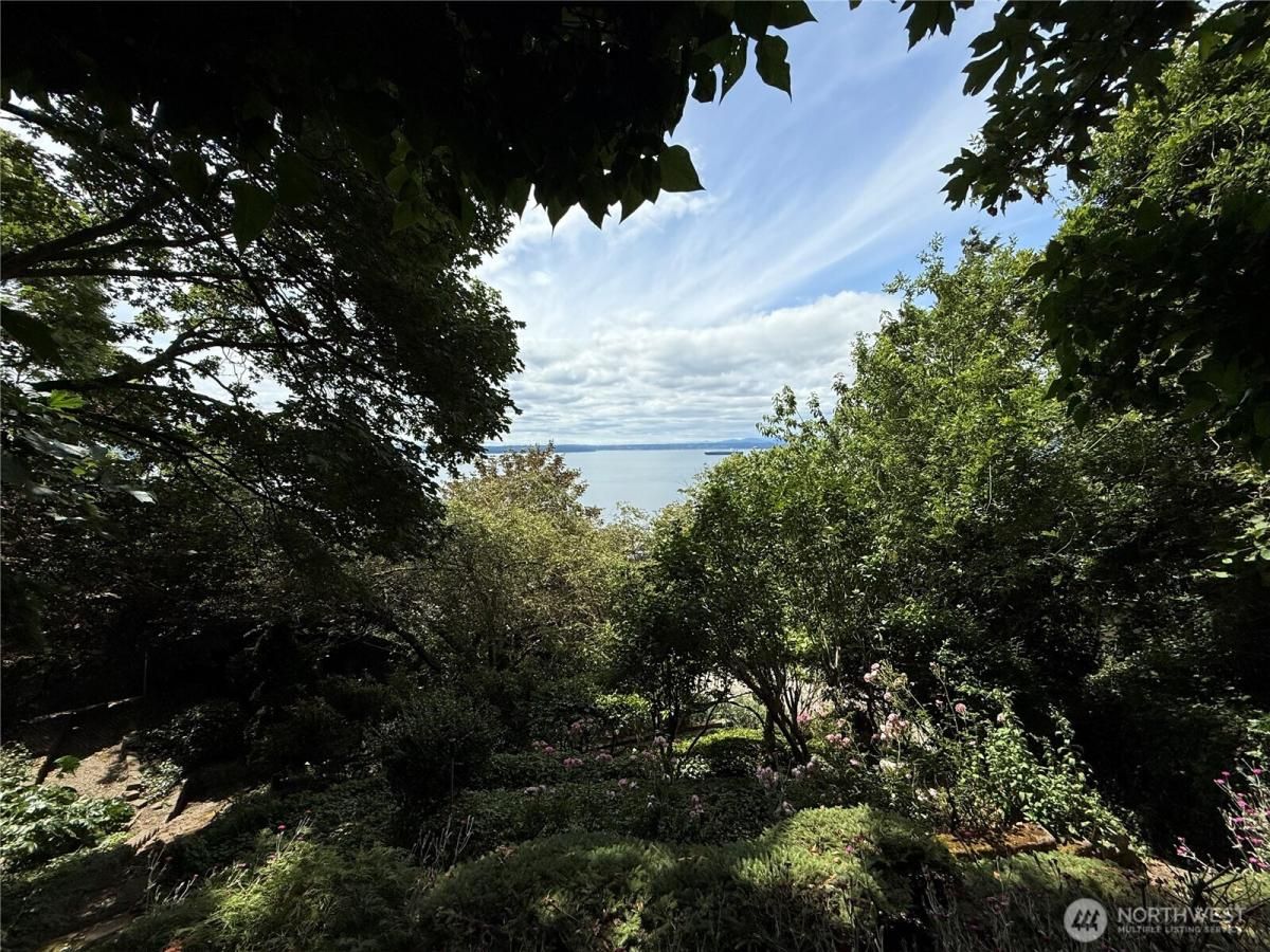 MLS #NWM2426593 image #0