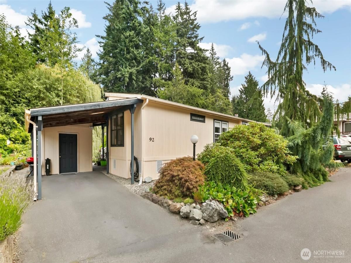 MLS #NWM2426705 image #0