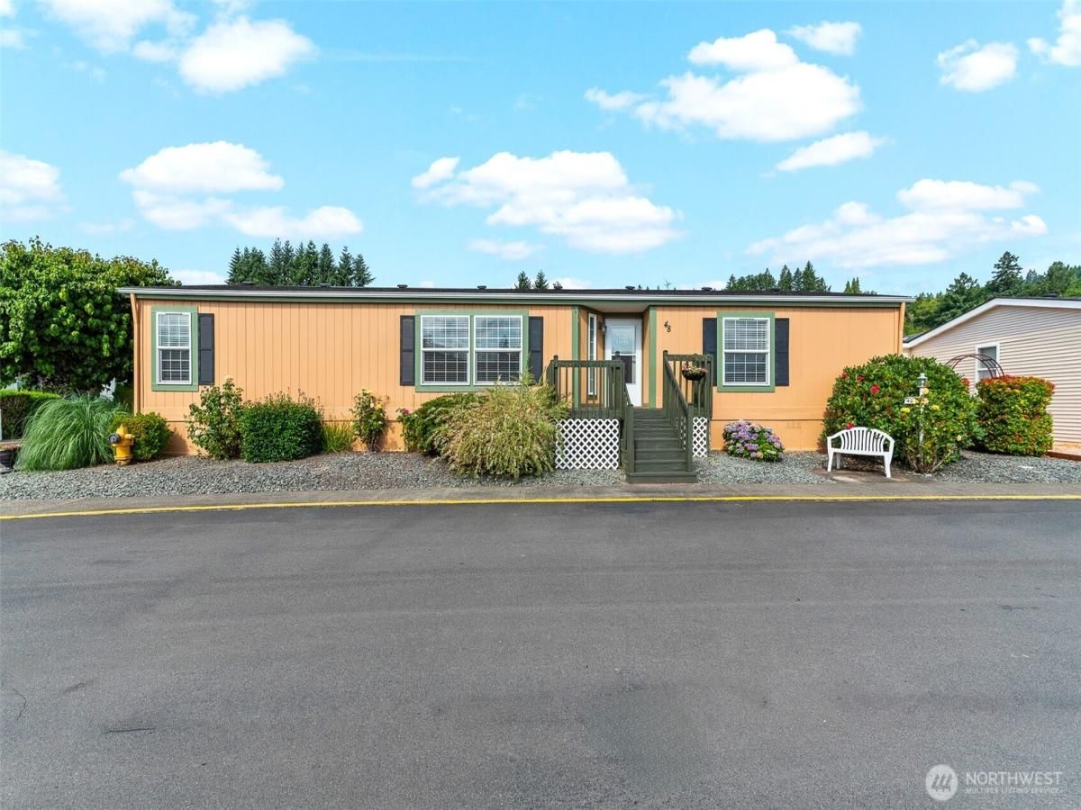 MLS #NWM2426756 image #0