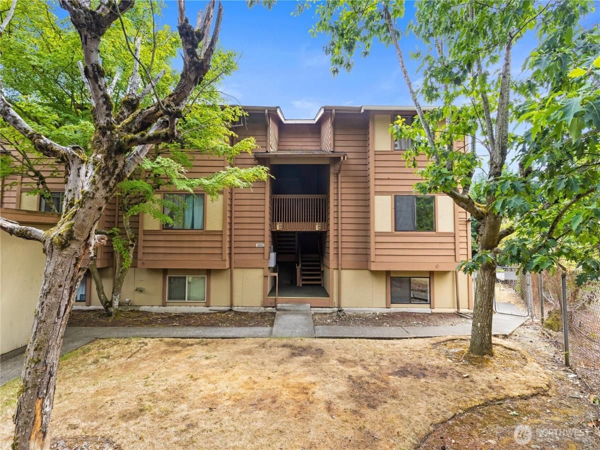 MLS #NWM2426870 image #0