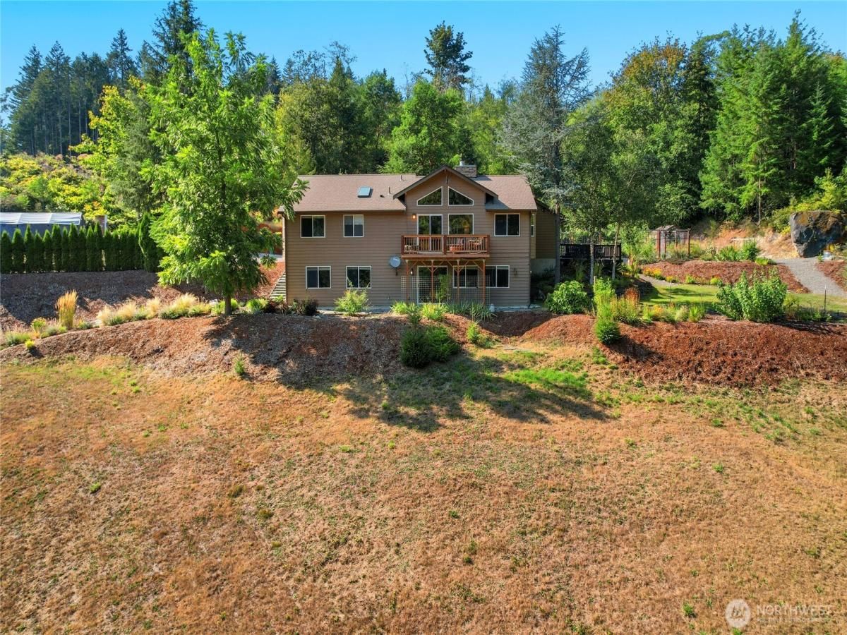 MLS #NWM2426995 image #0