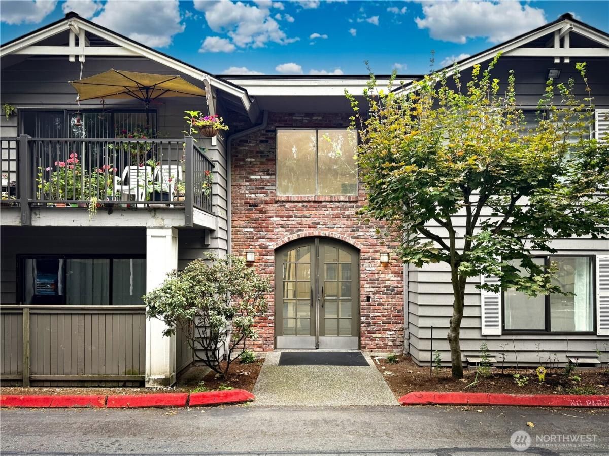 MLS #NWM2427007 image #0