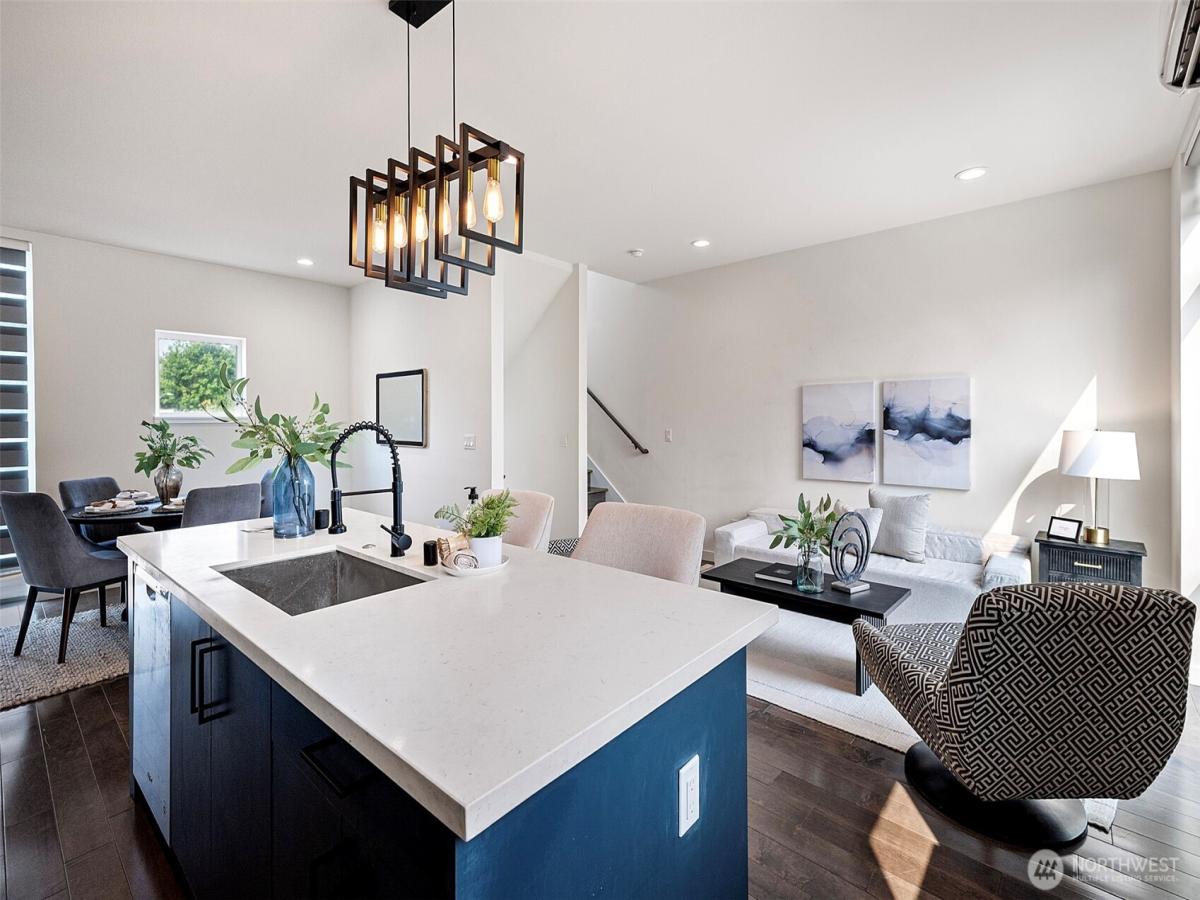 MLS #NWM2427077 image #0