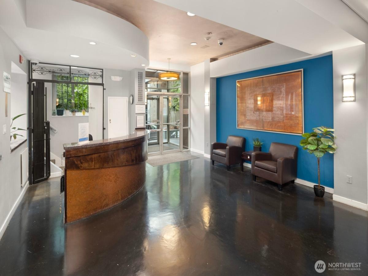 MLS #NWM2427128 image #0