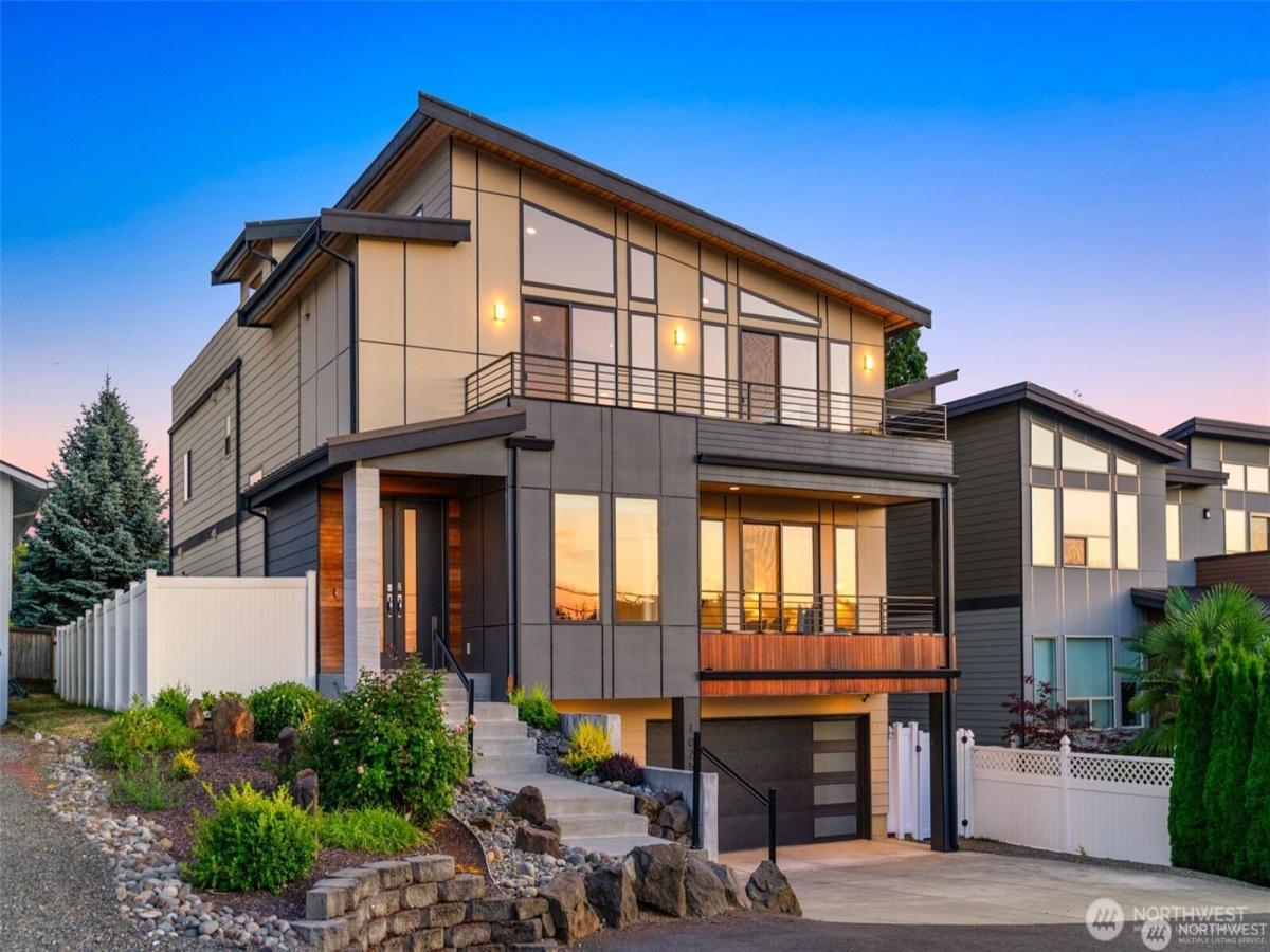 MLS #NWM2427132 image #0