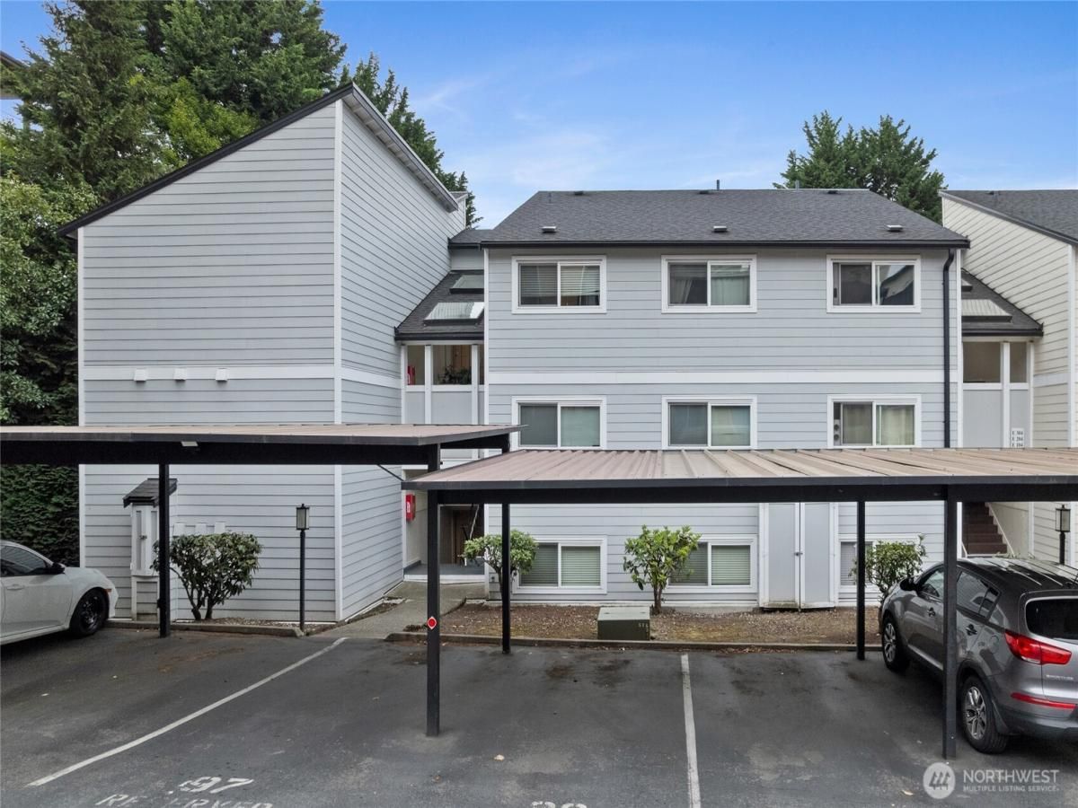 MLS #NWM2427267 image #0