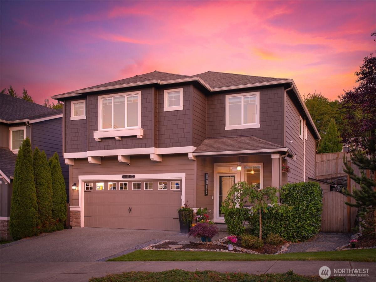 MLS #NWM2427338 image #0