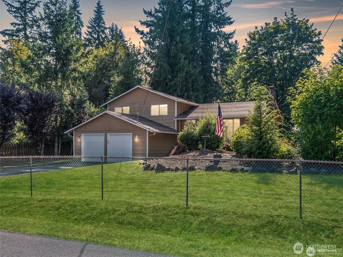 MLS #NWM2427392 image #0