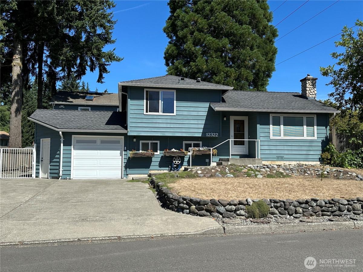 MLS #NWM2427406 image #0