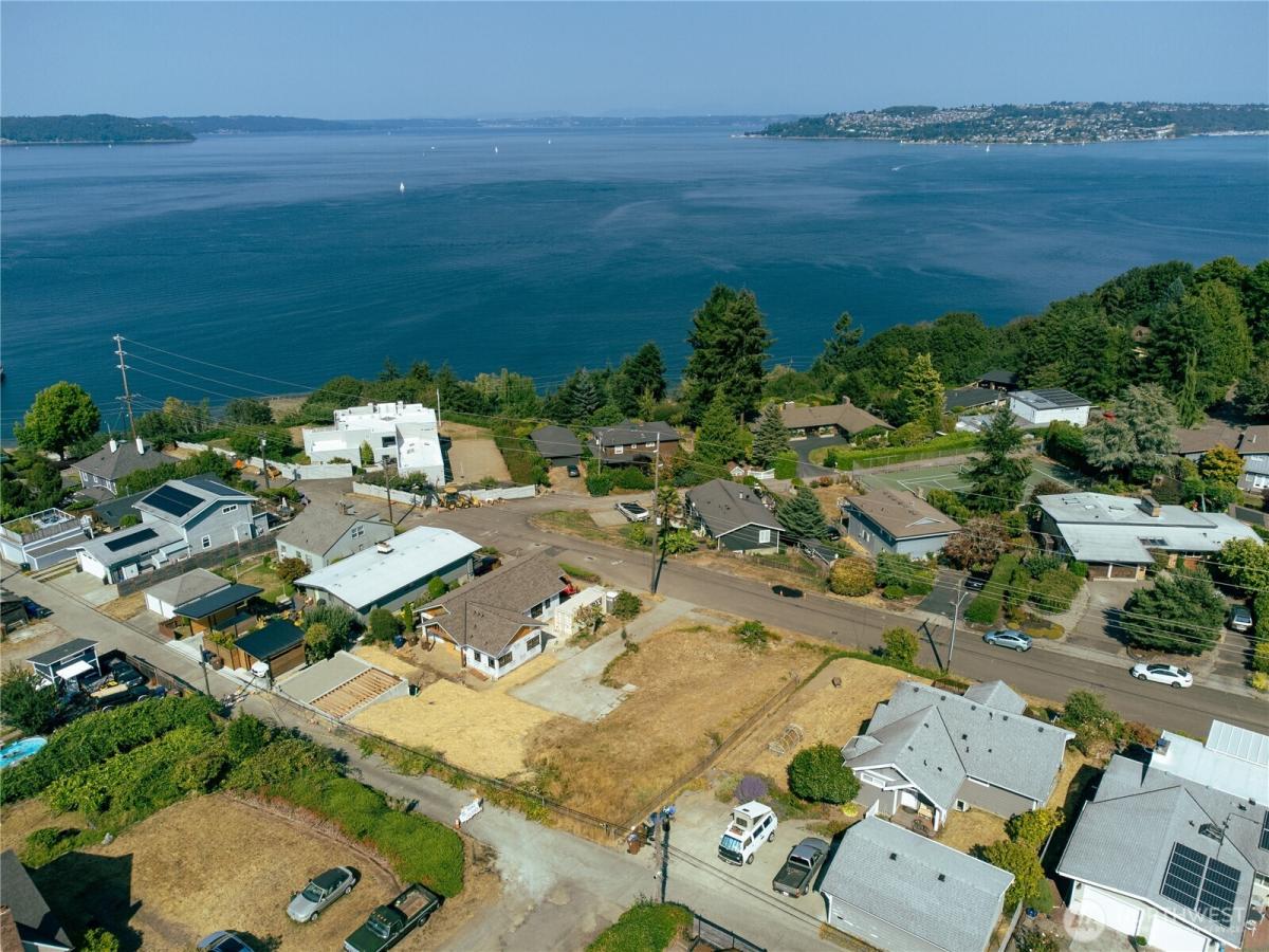 MLS #NWM2427416 image #0