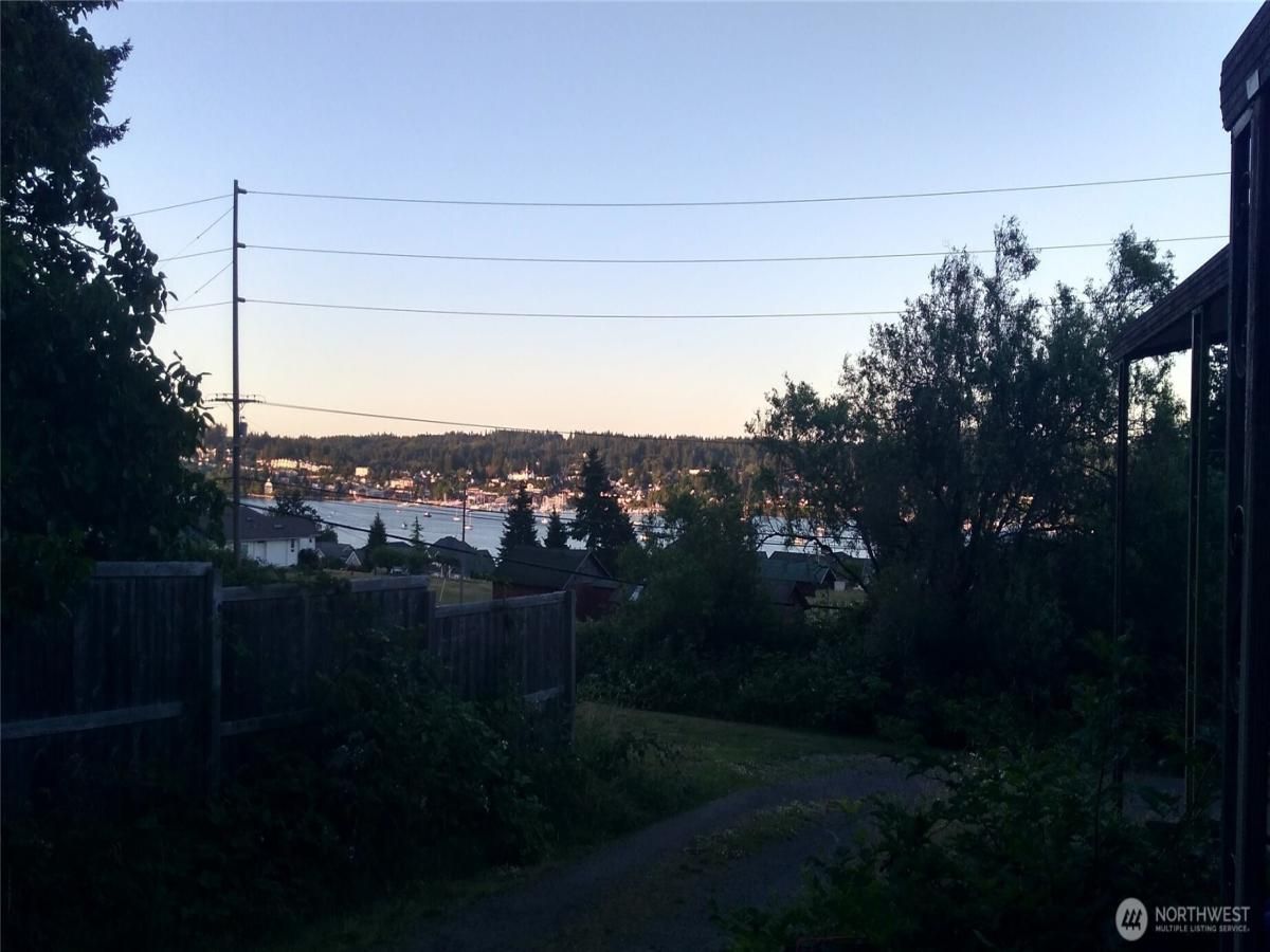 MLS #NWM2427474 image #0