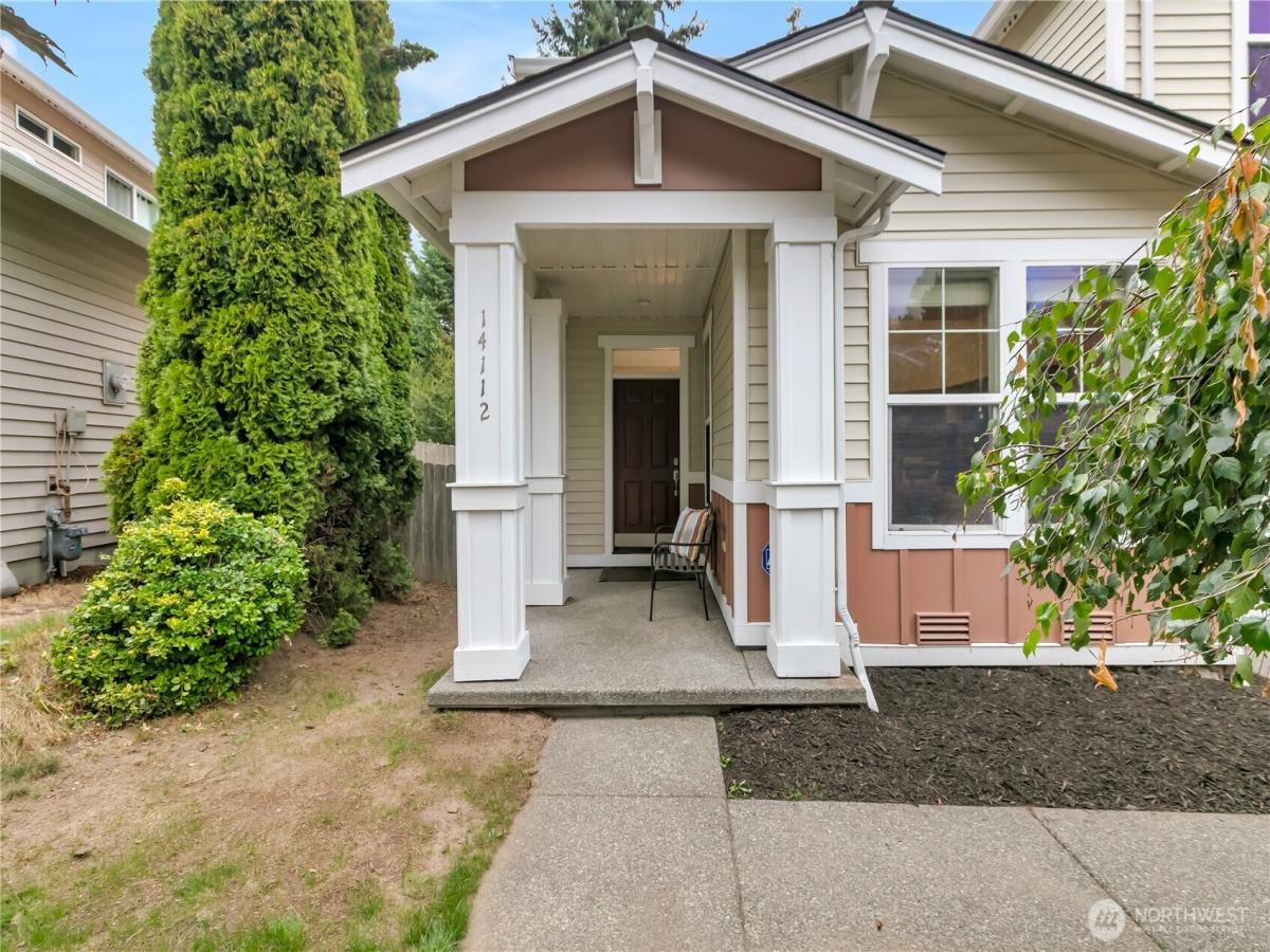 MLS #NWM2427527 image #0