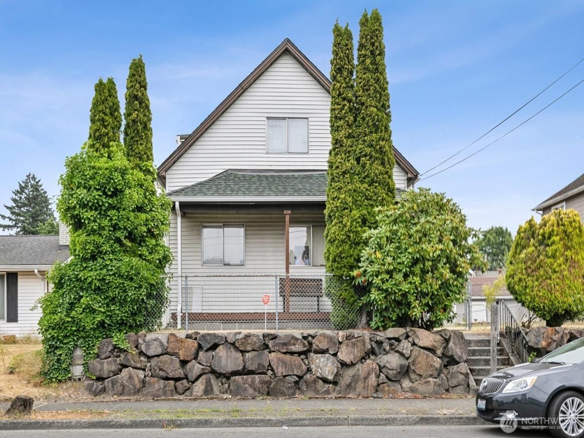 MLS #NWM2427545 image #0