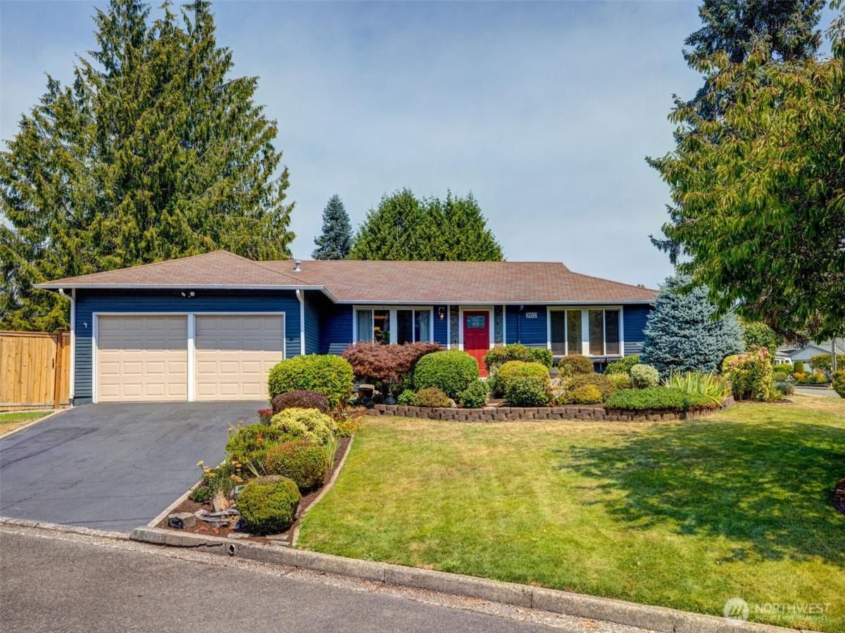 MLS #NWM2427566 image #0