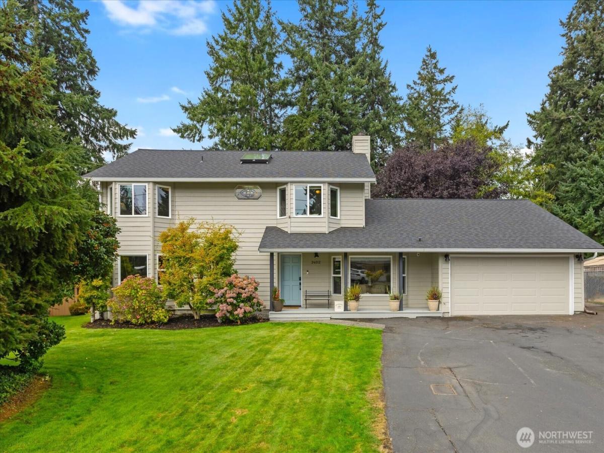 MLS #NWM2427802 image #0