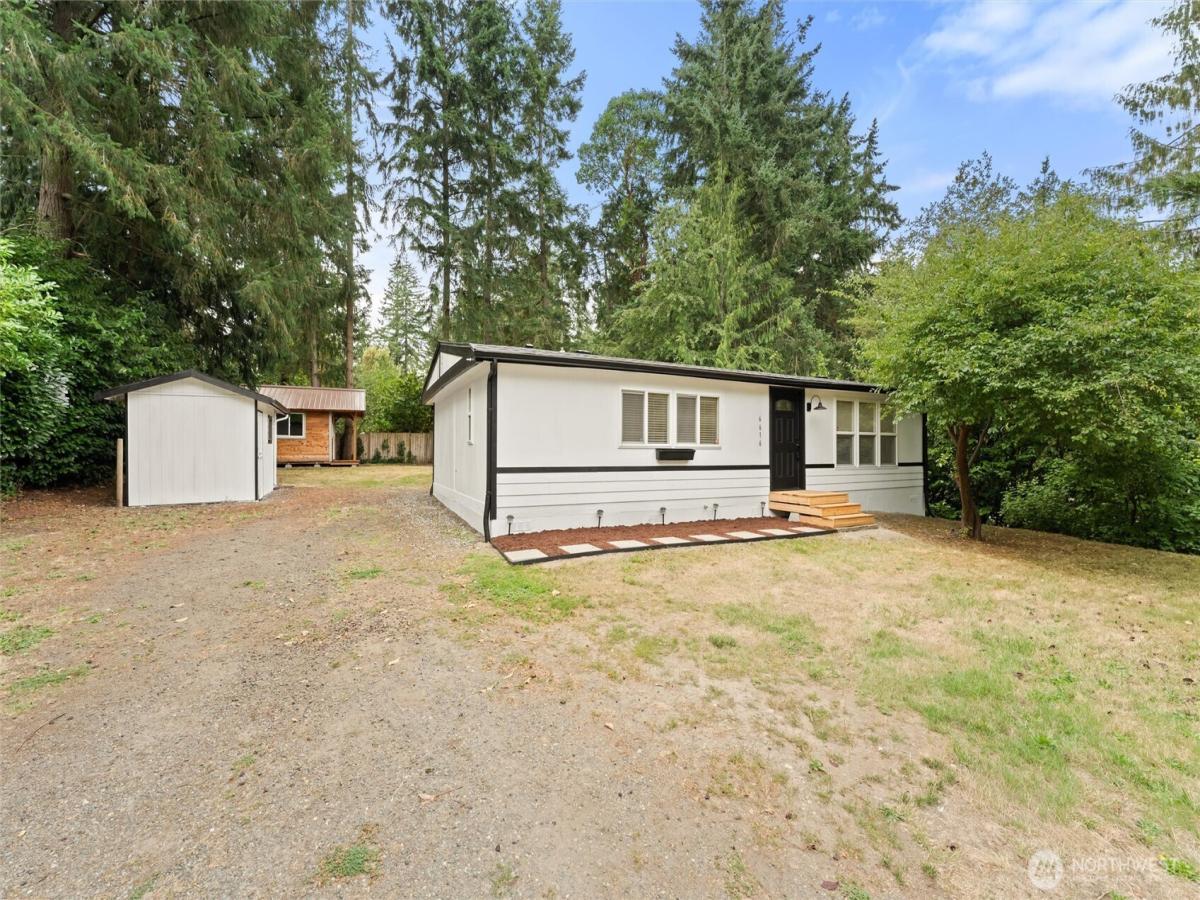MLS #NWM2427857 image #0