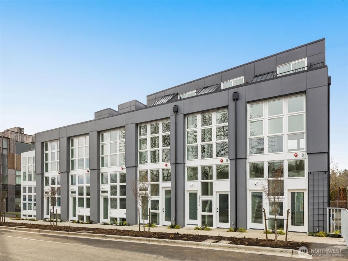 MLS #NWM2428217 image #0