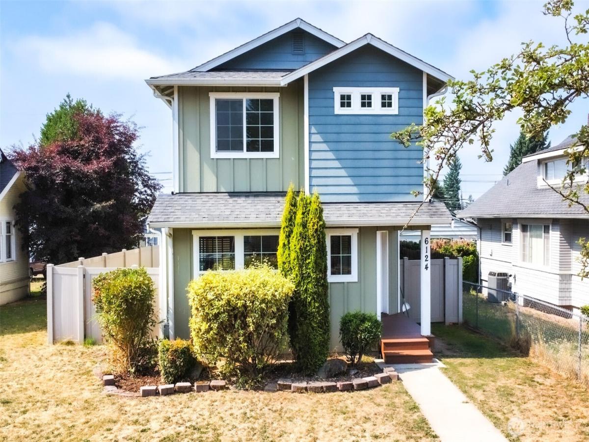 MLS #NWM2428275 image #0