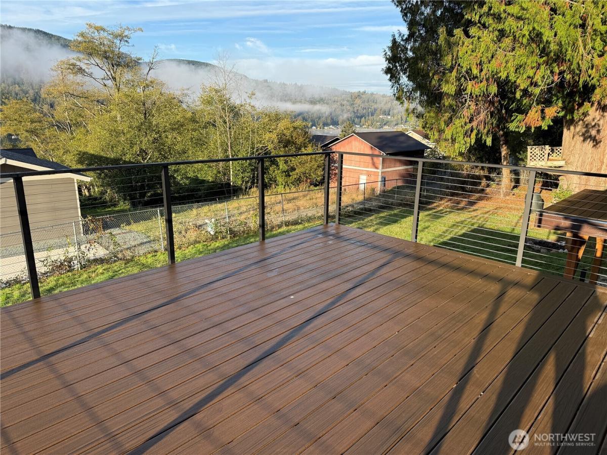 MLS #NWM2428337 image #0