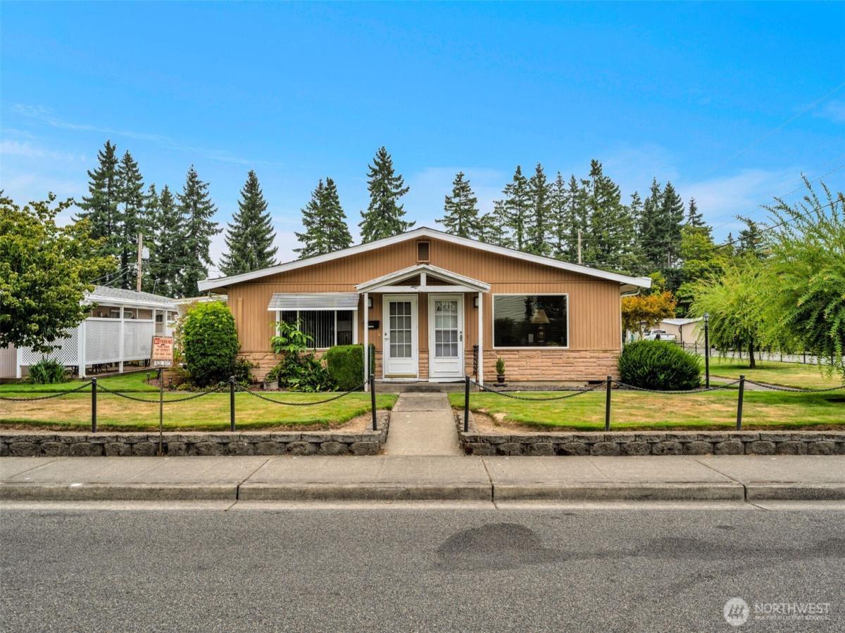 MLS #NWM2428398 image #0