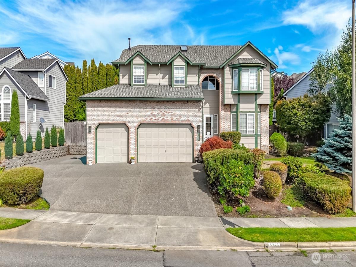 MLS #NWM2428484 image #0