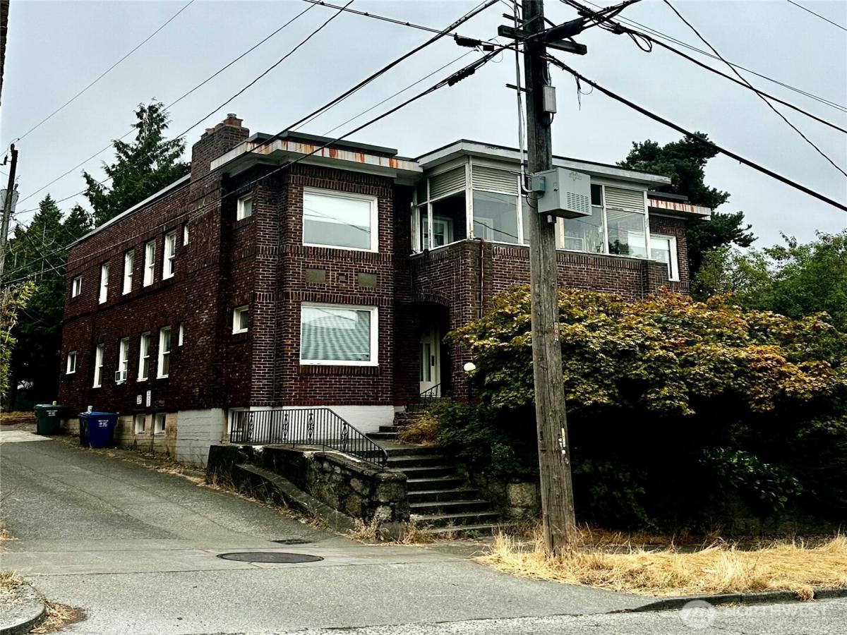 MLS #NWM2428505 image #0